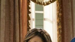 Tia Mowry, Anthony Allabi, Loretta Devine y Richard Roundtree en "Family reunion"