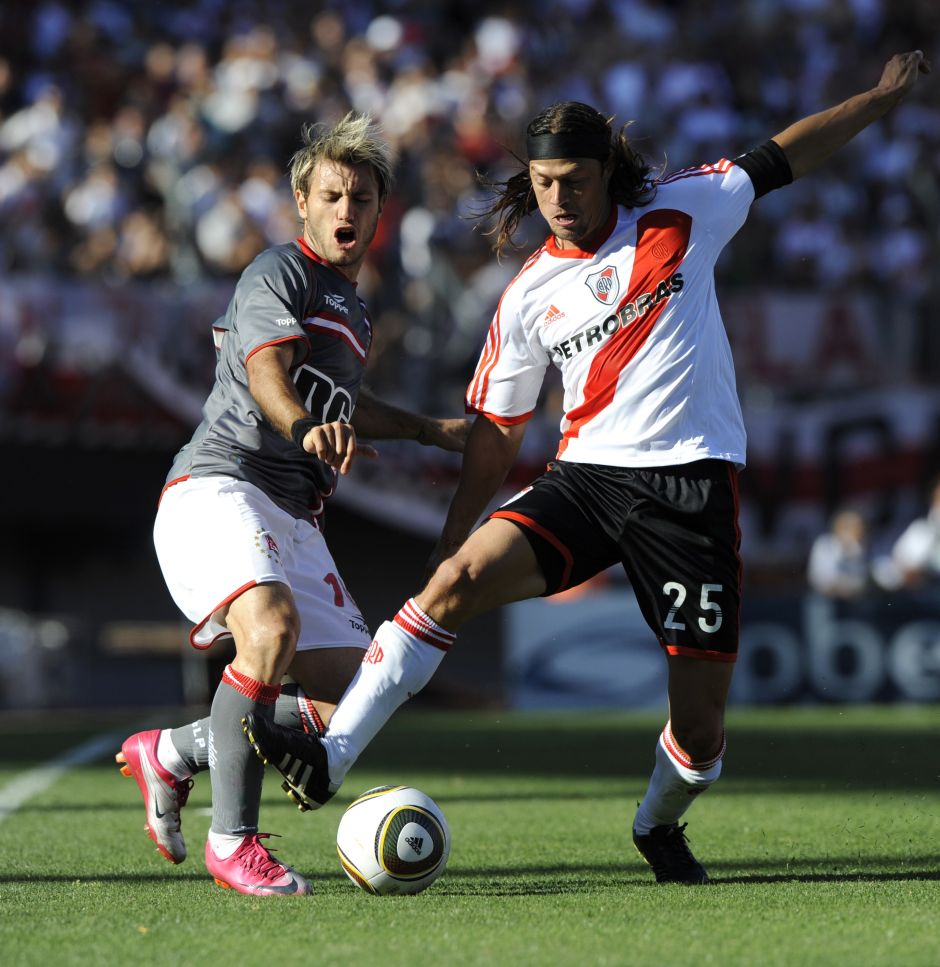 Almeyda perdió la categoría con River Plate como jugador.