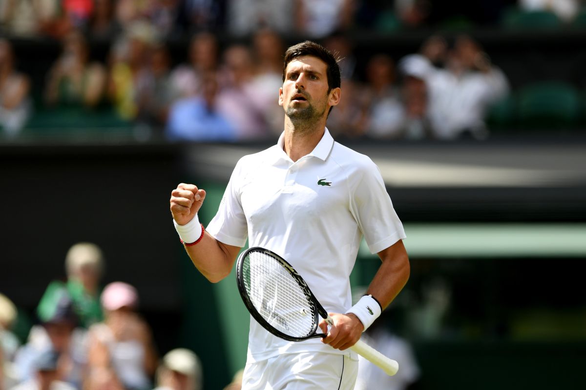 Djokovic celebra su pase a la siguiente ronda de Wimbledon.
