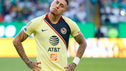 Lamentó que clubes cómo Universidad Católica o Colo Colo prefieran contratar a jugadores de poca experiencia en lugar de brindarles una oportunidad los ídolos