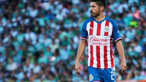 De inicio y contra todo pronóstico, el delantero Oribe Peralta, refuerzo bomba del torneo, no fue titular