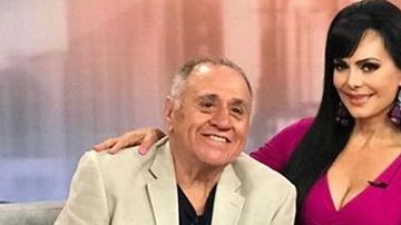 Gabriel Soto y el elenco de 'Cleopatra Metió la Pata' en 'Despierta América'