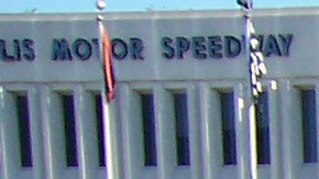 Este Chevrolet Corvette Indy 500 Pace Car es el mismo modelo de edición especial que el auto que se subastó en la historia de este artículo