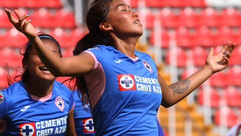 Cruz Azul remontó el partido en nueve minutos