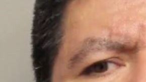 Según oficiales del Precinto 1 del Condado Harris, el sospechoso Raúl Hernández fue captado en vídeo removiendo los diamantes.