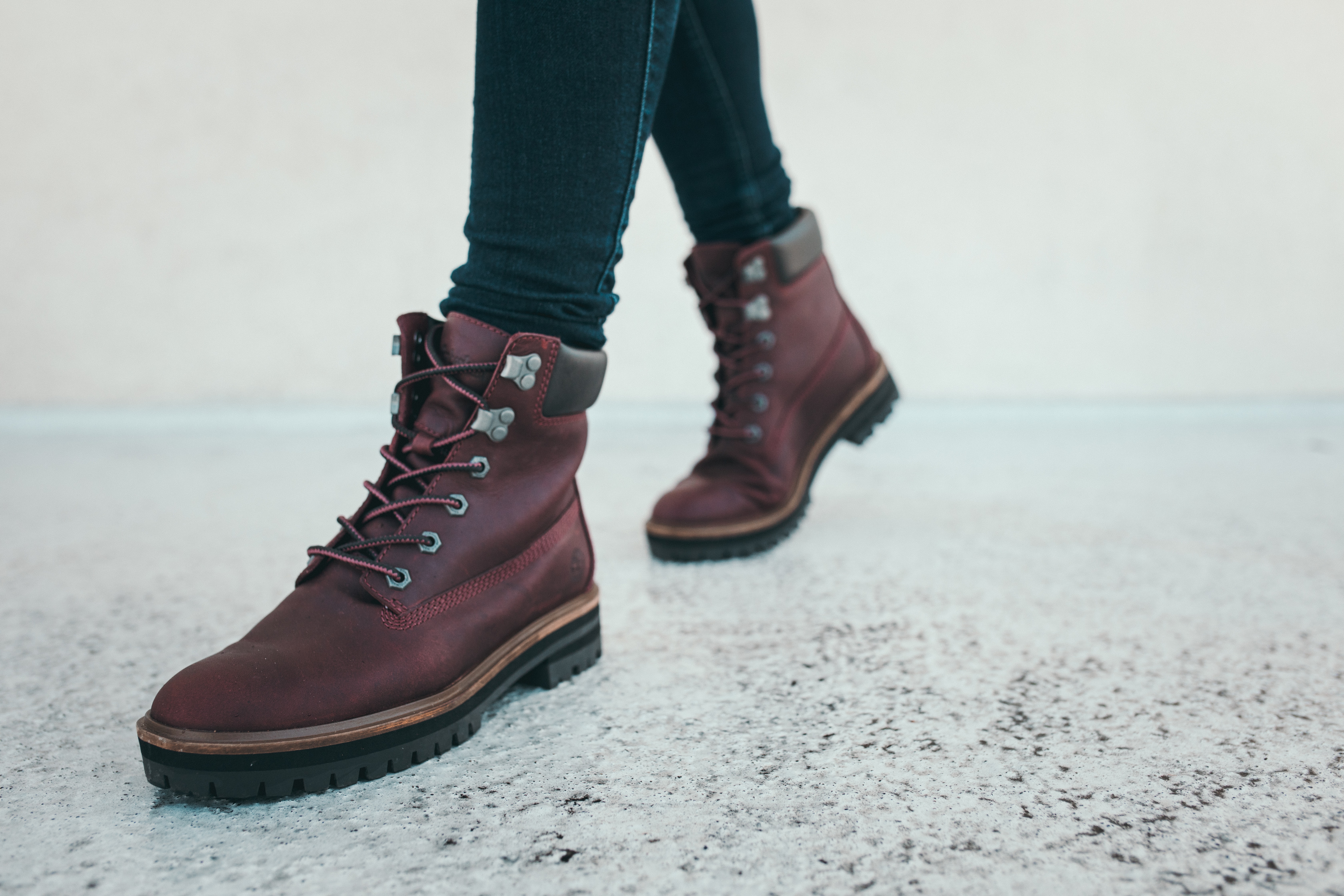 Adiós a los nudos: 5 cordones elásticos que harán tus zapatos más cómodas -  La Opinión