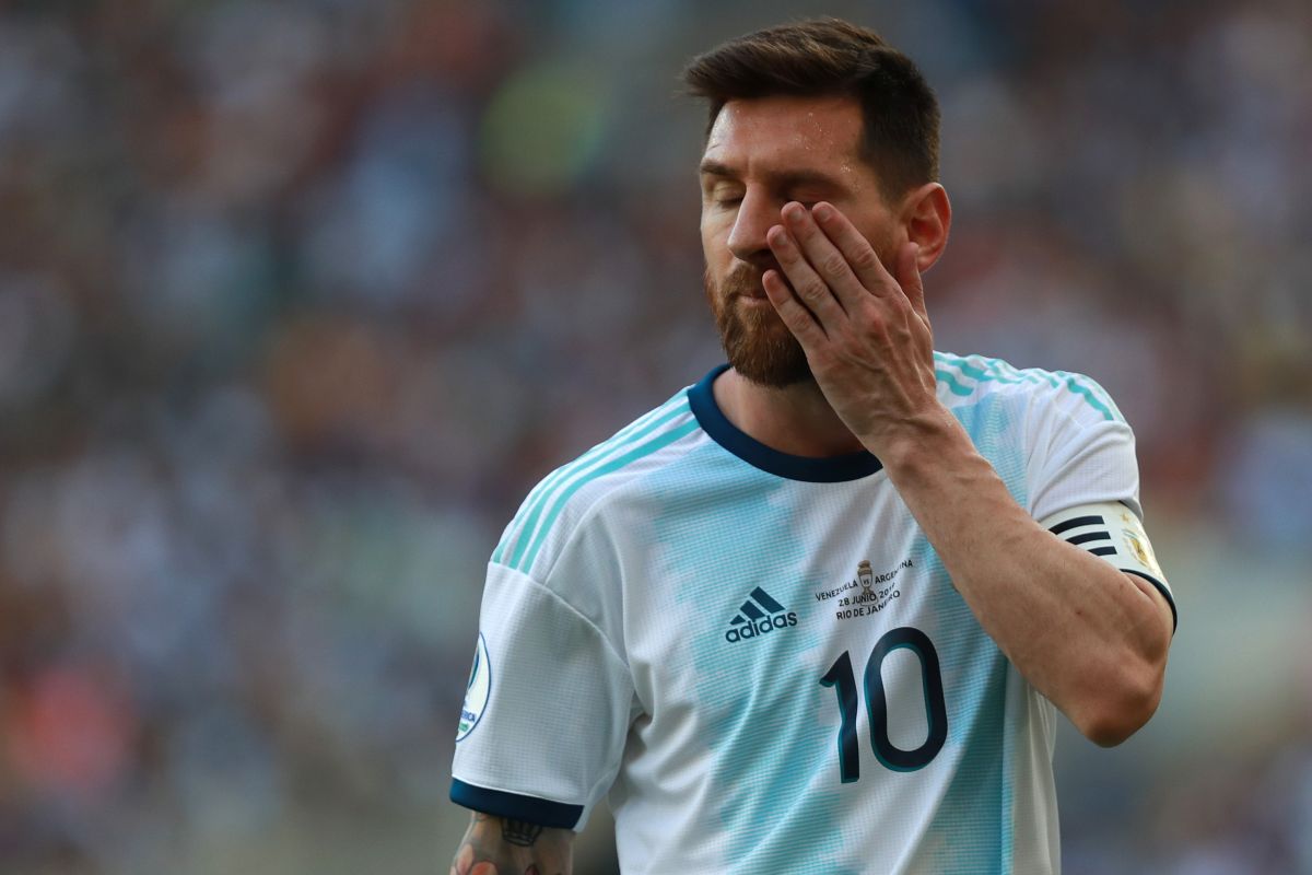 Messi ha pasado de decepción en decepción enfundado en la camiseta albiceleste… ¿cuándo terminará la maldición?