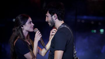 Sebastián Yatra y Tini en los ensayos de Premios Juventud 2019 / Foto: Univision