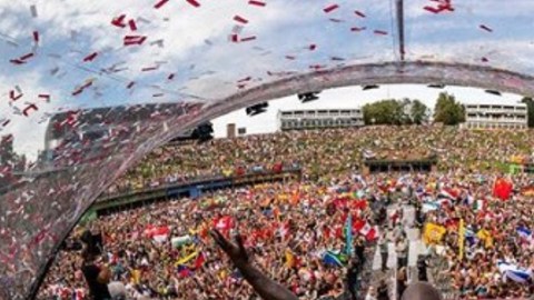 O’Neal sorprendió a los asistentes del festival más famoso de música electrónica