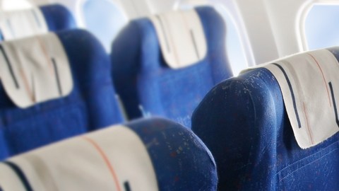 Si no te gusta viajar en la parte trasera, puede que cambies de opinión con esto.