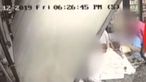 El sospechoso protagonizó el robo ante la mirada de varios clientes y con una empleada embarazada.