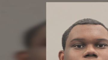 Carlos Raushawn Cacho de 17 años fue arrestado y se le entabló un cargo de asesinato de su padre.