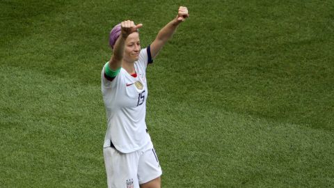 Megan Rapinoe anotó el primer gol de Estados Unidos en la Gran Final.