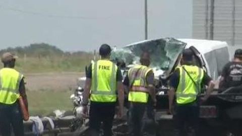 Según reportaron las autoridades, las víctimas viajaban a bordo de una van rumbo a Galveston.