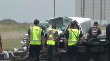 Según reportaron las autoridades, las víctimas viajaban a bordo de una van rumbo a Galveston.
