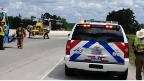 Los carriles en la carretera con dirección hacia al norte fueron cerrados.