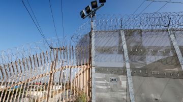 08/23/19/ LOS ANGELES/ Border patrol agents patrol near the pedestrian port of entry into Tijuana Mexico. The Department of Homeland Security is building 14 miles of secondary border barrier in San Diego county as part of U.S. President Donald Trump's Border Security and Immigration Enforcement Improvements executive order. (Aurelia Ventura/ La Opinión)