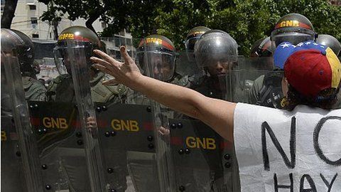 Esta fotografía de archivo muestra parte de la crisis en Venezuela.