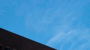 108293196_gettyimages-1160676082