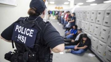 Cerca de 300 inmigrantes han sido liberados en espera de comparecer ante un tribunal de inmigración