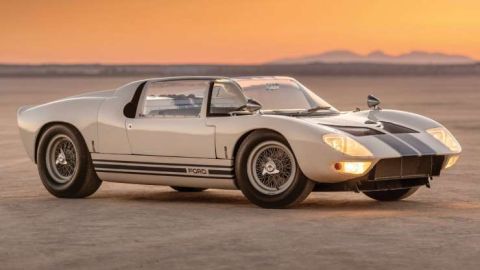 Es el primer prototipo de Ford GT40 roadster en ser construido