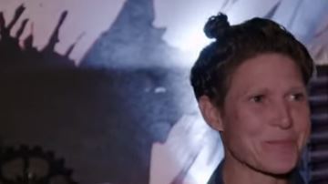 Jenni Lee fue descubierta por casualidad por un programa de TV holandés.