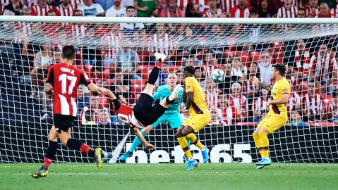 El impresionante gol de Aduriz que le dio la vuelta al mundo y con el que encabeza Los Goles de la Semana.
