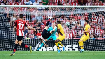 El impresionante gol de Aduriz que le dio la vuelta al mundo y con el que encabeza Los Goles de la Semana.