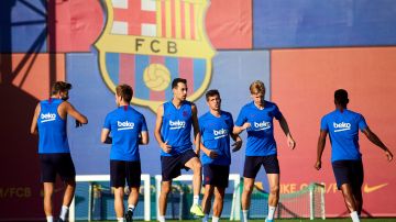 GRAF273. BARCELONA, 24/08/2019.- Los jugadores del FC Barcelona durante el entrenamiento previo al encuentro ante el Betis.