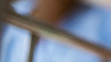 En lugar del cuerpo del bebé, el hospital les dio basura y sábanas sucias.