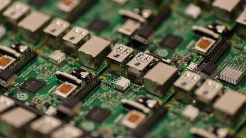 La compañía decidió dejar de comprar chip para fabricar sus propios