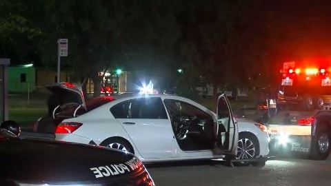 En el operativo del viernes la policía informó que recuperaron varias pistolas, drogas y otros tipos de contrabando.