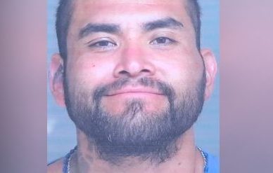 El hombre fue identificado como Zachary Castañeda, un conocido pandillero de la zona.