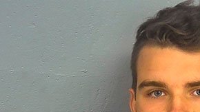 Dmitriy N. Andreychenko podría enfrentarse a 4 años de cárcel y a multa de $10,000.