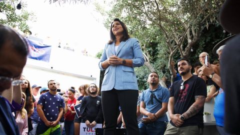 Tulsi Gabbard se presenta en Venice el pasado domingo. (TW-Gabbard)