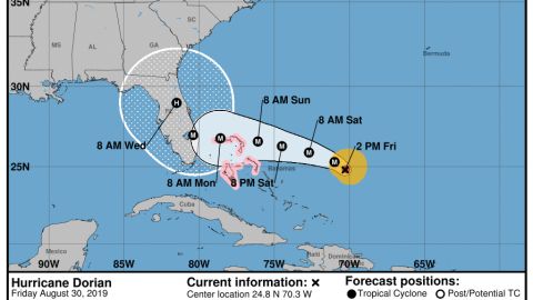 El cono contiene el probable camino del centro de la tormenta.