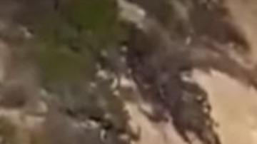 Las mujeres quedaron sepultadas bajo la arenisca del precipicio.