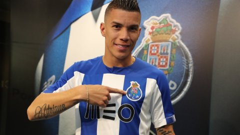 Mateus Uribe usó las cámaras del FC Porto para mandar un mensaje a la afición americanista.