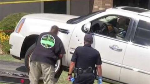 Según el reporte de la policía, el incidente ocurrió alrededor de las 12:30 p. m.