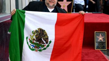 Guillermo del Toro recibió su estrella en Hollywood.