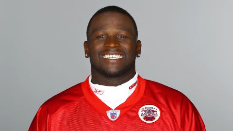 LeRon McClain sufre desórdenes mentales.