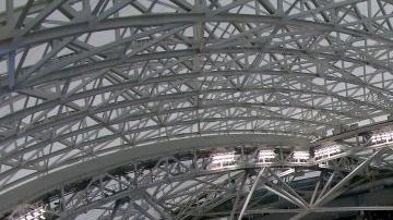 Habilitarán 350 camas en el Centro Billie Jean King.