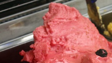 La heladería no esconde la grasa de mantequilla en su helado.