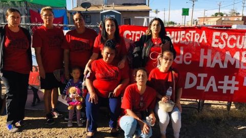 La organización Mujer Obrera junto con vecinos del pueblo formaron el grupo Familias Unidas del Chamizal y se han comprometido con “plantar semillas de conciencia y justicia”. (Cortesía)