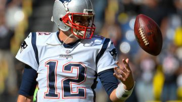 A Tom Brady no le gusta el nuevo casco de la NFL.