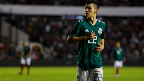 Hirving Lozano tendría que convencer a su esposa para que su fichaje con el Napoli fuera una realidad.