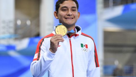 Kevin Berlín suma dos medallas de oro en Lima 2019, con todo y su flojera.