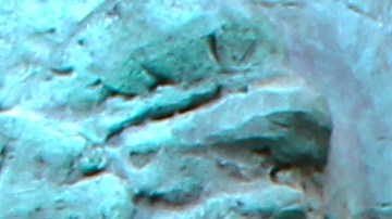 Luis J. Rodriguez, de 65 años, trabajó en la adaptación de la obra. Foto: Arlene Mejorado