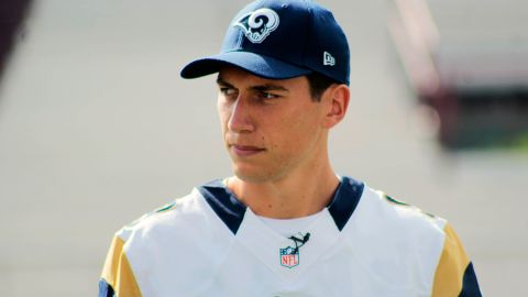 Luis Pérez en sus épocas como jugador de los LA Rams.