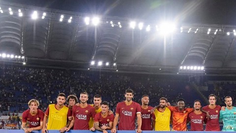 La Roma le ganó al Real Madrid el primer 'Trofeo Vivo'.